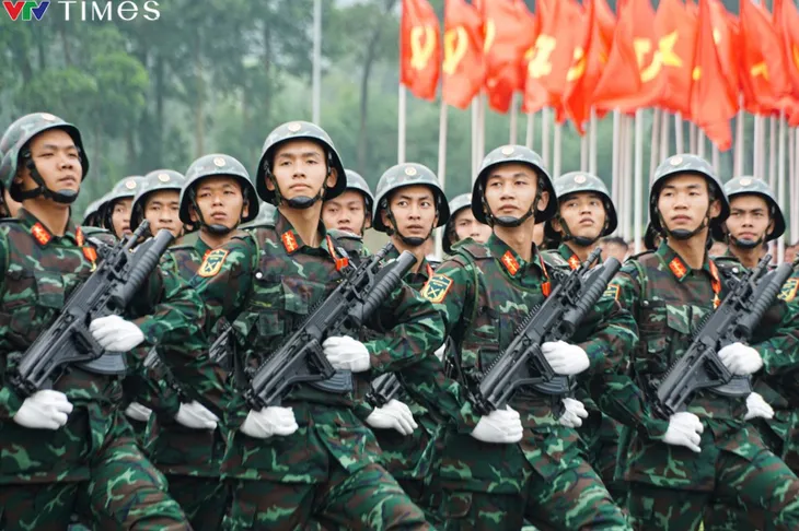 Quân đội: Tinh chỉnh hợp luyện diễu binh, diễu hành Lễ kỷ niệm 70 năm chiến thắng Điện Biên Phủ - Ảnh 14. Quân đội: Tinh chỉnh hợp luyện diễu binh, diễu hành Lễ kỷ niệm 70 năm chiến thắng Điện Biên Phủ - Ảnh 14.