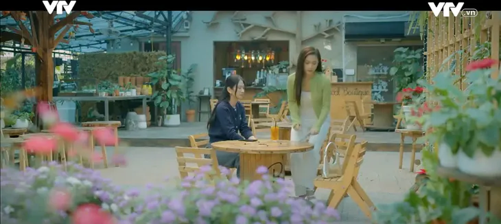 Lỡ hẹn với ngày xan tập 23: Bà Thu Lê tiếp tục có cảm giác bất an khi gặp Duyên lần thứ 2 - Ảnh 7. Lỡ hẹn với ngày xan tập 23: Bà Thu Lê tiếp tục có cảm giác bất an khi gặp Duyên lần thứ 2 - Ảnh 7.