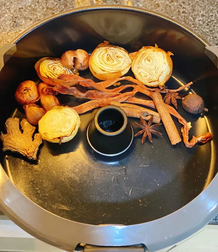 Trổ tài nầu phở tại nhà nhân dịp nghỉ lễ - Ảnh 5. Trổ tài nầu phở tại nhà nhân dịp nghỉ lễ - Ảnh 5.