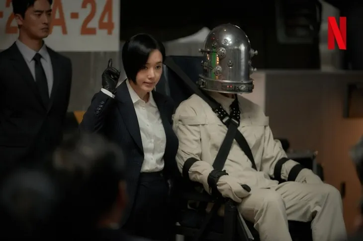 Lý do Lee Jung Hyun bị chê diễn xuất tệ hại trong “Parasyte: The Grey” - Ảnh 1. Lý do Lee Jung Hyun bị chê diễn xuất tệ hại trong “Parasyte: The Grey” - Ảnh 1.