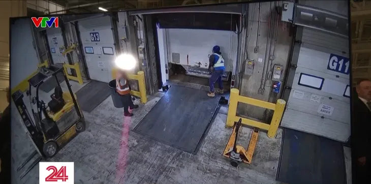 Bắt giữ 6 nghi phạm trong vụ trộm vàng lớn nhất lịch sử Canada - Ảnh 1. Bắt giữ 6 nghi phạm trong vụ trộm vàng lớn nhất lịch sử Canada - Ảnh 1.