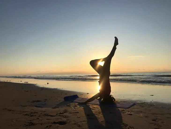 Những lợi ích của việc thường xuyên luyện tập yoga - Ảnh 2. Những lợi ích của việc thường xuyên luyện tập yoga - Ảnh 2.