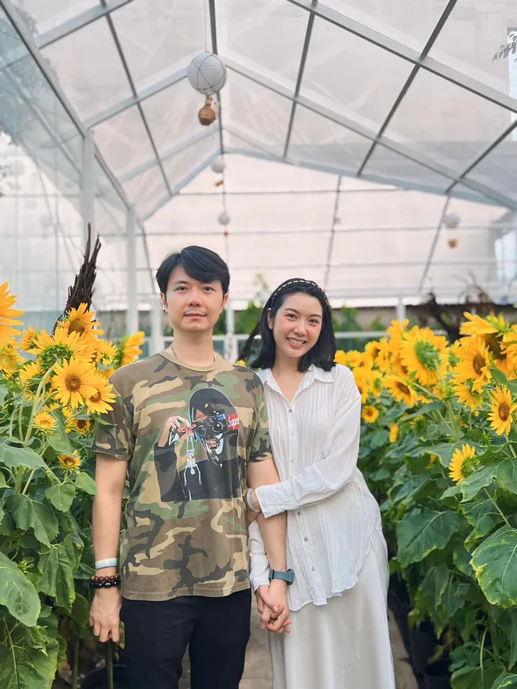 Sao Việt ngày 2/4: Hòa Minzy và Double2T quyên góp mang điện về vùng cao - Ảnh 5. Sao Việt ngày 2/4: Hòa Minzy và Double2T quyên góp mang điện về vùng cao - Ảnh 5.