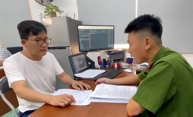 Phù phép thuốc chữa bệnh sắp hết hạn sử dụng thành thuốc mới - Ảnh 1. Phù phép thuốc chữa bệnh sắp hết hạn sử dụng thành thuốc mới - Ảnh 1.