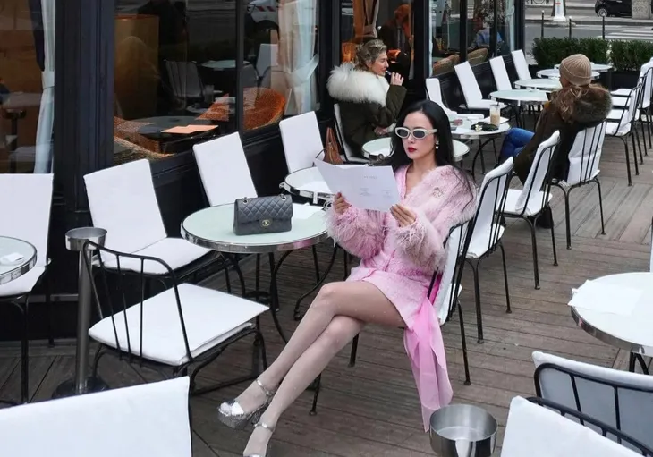 Hồ Quỳnh Hương tiết lộ về nửa kia, Phương Oanh hội ngộ hai bà mẹ màn ảnh - Ảnh 5. Hồ Quỳnh Hương tiết lộ về nửa kia, Phương Oanh hội ngộ hai bà mẹ màn ảnh - Ảnh 5.