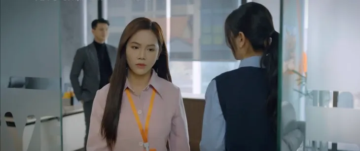 Lỡ hẹn với ngày xanh - Tập 25: Duyên bị đồn đong đưa Hiệp tại công ty - Ảnh 23. Lỡ hẹn với ngày xanh - Tập 25: Duyên bị đồn đong đưa Hiệp tại công ty - Ảnh 23.
