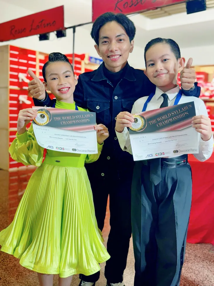 Con trai Khánh Thi - Phan Hiển lần thứ hai vô địch dancesport thế giới - Ảnh 6. Con trai Khánh Thi - Phan Hiển lần thứ hai vô địch dancesport thế giới - Ảnh 6.
