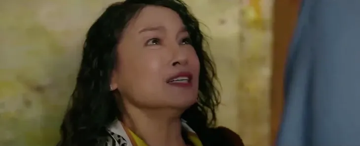 Mình yêu nhau, bình yên thôi - Tập 38: Bị chủ nợ đe doạ, bà Giang hoảng loạn sợ bị chồng đuổi khỏi nhà - Ảnh 2. Mình yêu nhau, bình yên thôi - Tập 38: Bị chủ nợ đe doạ, bà Giang hoảng loạn sợ bị chồng đuổi khỏi nhà - Ảnh 2.