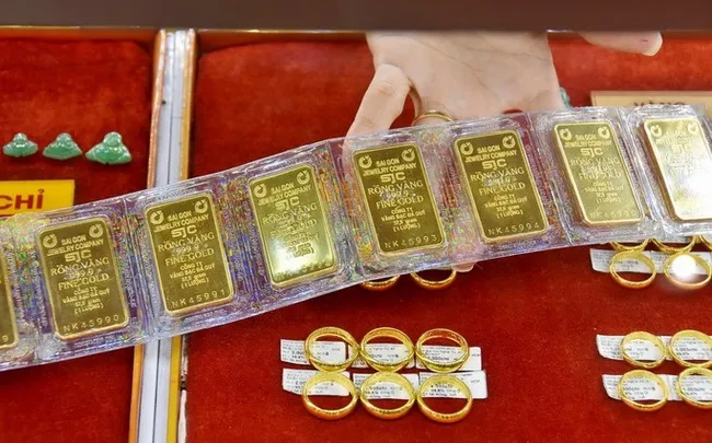 Giá vàng bật tăng mạnh - Ảnh 1. Giá vàng bật tăng mạnh - Ảnh 1.