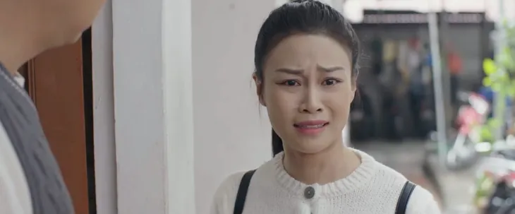 Người một nhà - Tập 10: Hiểu lầm Diệp làm gái bán dâm, Trí ăn ngay bạt tai - Ảnh 10. Người một nhà - Tập 10: Hiểu lầm Diệp làm gái bán dâm, Trí ăn ngay bạt tai - Ảnh 10.
