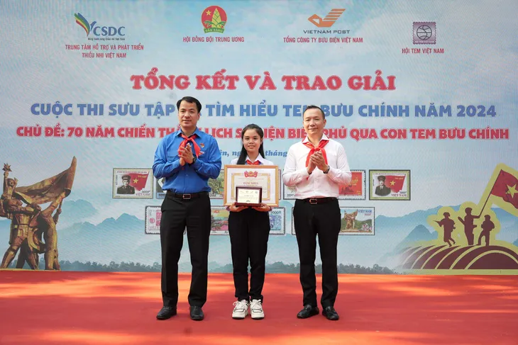 Trao giải cuộc thi 70 năm Chiến thắng lịch sử Điện Biên Phủ qua con tem bưu chính - Ảnh 1. Trao giải cuộc thi 70 năm Chiến thắng lịch sử Điện Biên Phủ qua con tem bưu chính - Ảnh 1.