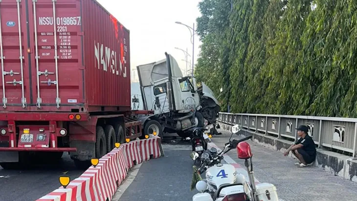 Cửa ngõ phía Đông TP Hồ Chí Minh kẹt xe dài hàng km ngày đầu kỳ nghỉ lễ - Ảnh 5.