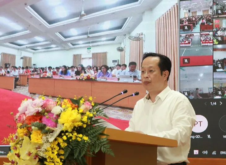 Hà Nội hướng dẫn 1.500 giáo viên thí điểm học bạ số cấp tiểu học - Ảnh 1. Hà Nội hướng dẫn 1.500 giáo viên thí điểm học bạ số cấp tiểu học - Ảnh 1.
