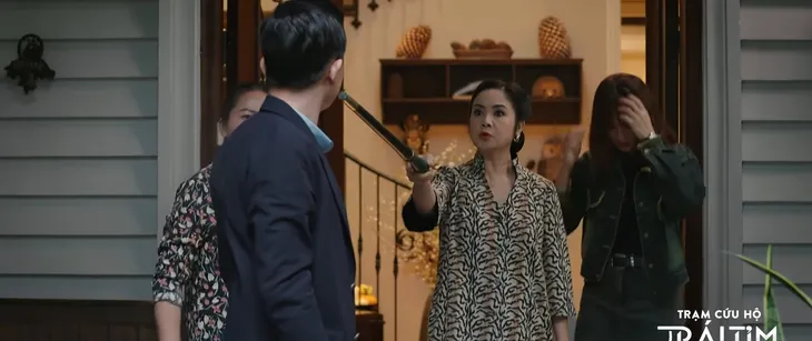 Trạm cứu hộ trái tim - Tập 22: Tìm Hà sinh sự, Nghĩa bị mẹ vợ đuổi cổ - Ảnh 5. Trạm cứu hộ trái tim - Tập 22: Tìm Hà sinh sự, Nghĩa bị mẹ vợ đuổi cổ - Ảnh 5.