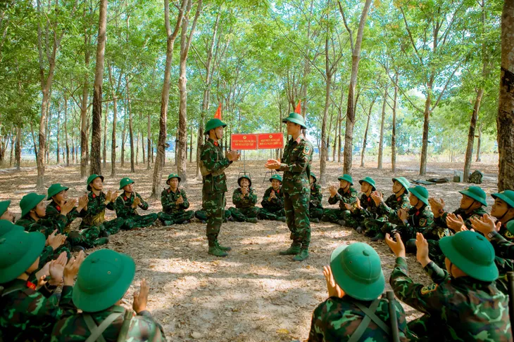 Tạo sân chơi bổ ích cho bộ đội - Ảnh 2. Tạo sân chơi bổ ích cho bộ đội - Ảnh 2.