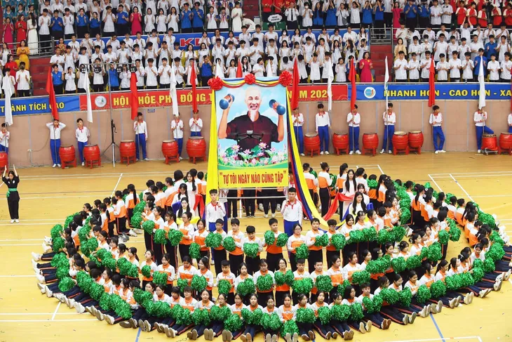 Khích lệ học sinh thường xuyên tập luyện thể dục thể thao - Ảnh 1. Khích lệ học sinh thường xuyên tập luyện thể dục thể thao - Ảnh 1.
