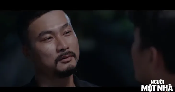 Người một nhà - Tập 3: Trí giúp em trai xử lý gã hàng xóm ghê gớm - Ảnh 2. Người một nhà - Tập 3: Trí giúp em trai xử lý gã hàng xóm ghê gớm - Ảnh 2.