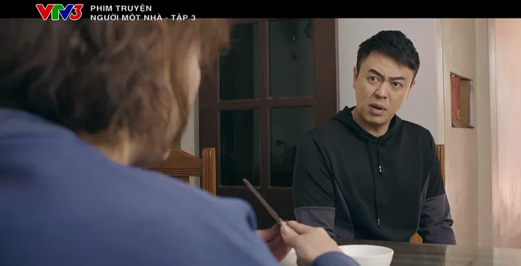 Người một nhà - Tập 3: Trí chật vật kiếm việc để không mang tiếng ăn bám vợ chồng em trai - Ảnh 7.
