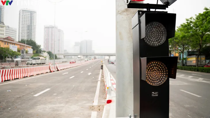Diện mạo mới của nút giao Mai Dịch trước ngày thông xe cầu vượt thép - Ảnh 13. Diện mạo mới của nút giao Mai Dịch trước ngày thông xe cầu vượt thép - Ảnh 13.