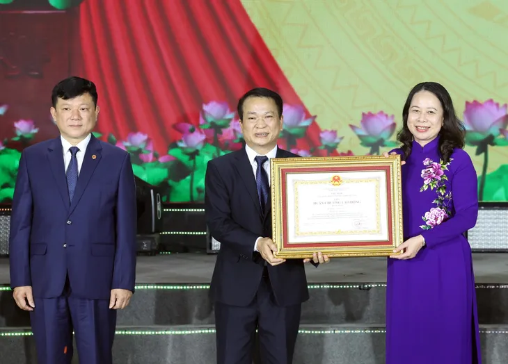Quyền Chủ tịch nước dự Lễ kỷ niệm 30 năm thành lập Đại học Thái Nguyên - Ảnh 1.