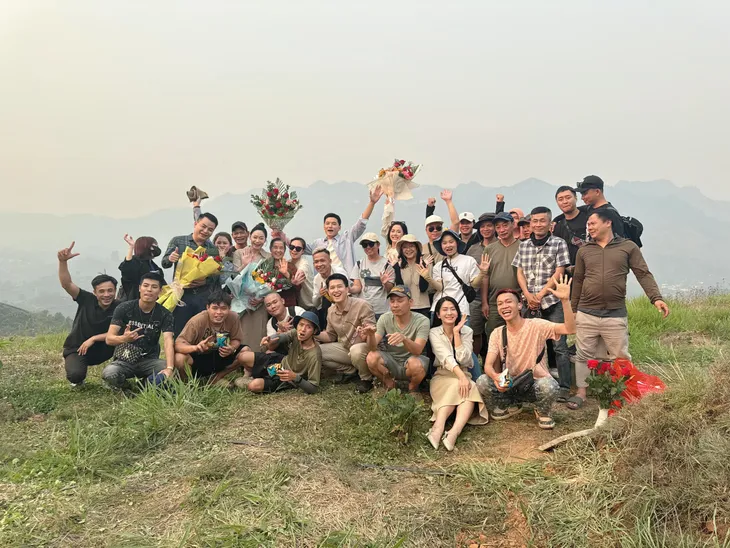 Hé lộ cảnh quay cuối cùng của Lỡ hẹn với ngày xanh - Ảnh 1. Hé lộ cảnh quay cuối cùng của Lỡ hẹn với ngày xanh - Ảnh 1.