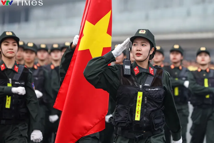 Tổ chức diễu binh, diễu hành kỷ niệm 50 năm Ngày truyền thống lực lượng Cảnh sát cơ động - Ảnh 5. Tổ chức diễu binh, diễu hành kỷ niệm 50 năm Ngày truyền thống lực lượng Cảnh sát cơ động - Ảnh 5.