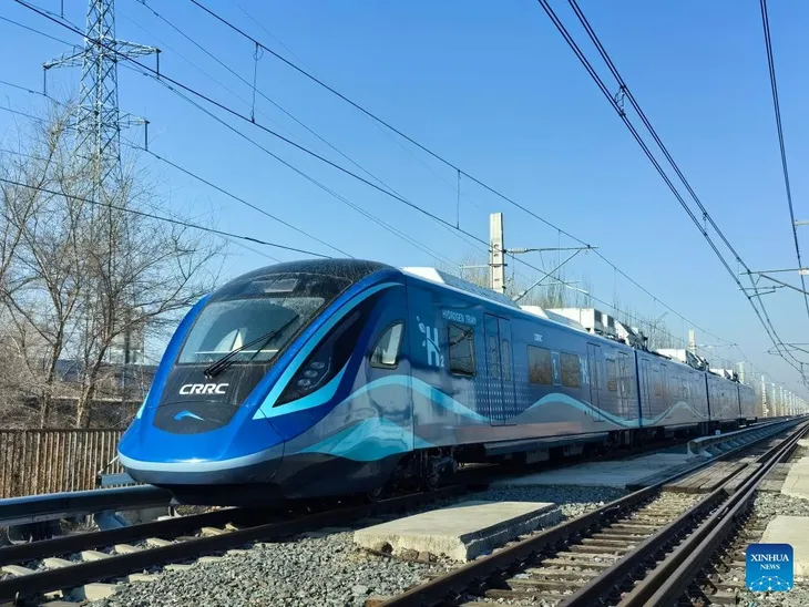 Trung Quốc có tàu đô thị chạy bằng Hydro đầu tiên trên thế giới - Ảnh 1. Trung Quốc có tàu đô thị chạy bằng Hydro đầu tiên trên thế giới - Ảnh 1.