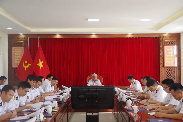 Quân chủng Hải quân kiểm tra công tác huấn luyện, sẵn sàng chiến đấu Vùng 2 Hải quân - Ảnh 3. Quân chủng Hải quân kiểm tra công tác huấn luyện, sẵn sàng chiến đấu Vùng 2 Hải quân - Ảnh 3.