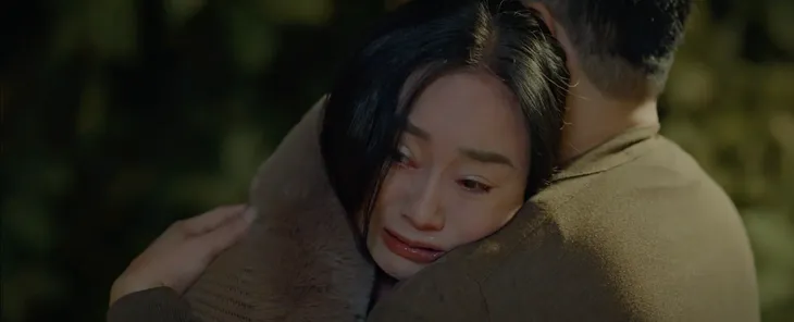 Lỡ hẹn với ngày xanh tập 17: Bị u não, bà Thu Lê sợ đối mặt với cảm giác giống 25 năm trước - Ảnh 9. Lỡ hẹn với ngày xanh tập 17: Bị u não, bà Thu Lê sợ đối mặt với cảm giác giống 25 năm trước - Ảnh 9.