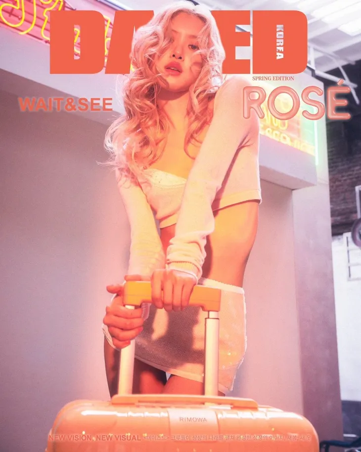Rosé (BLACKPINK) khác lạ với mái tóc xoăn hậu rời YG - Ảnh 4. Rosé (BLACKPINK) khác lạ với mái tóc xoăn hậu rời YG - Ảnh 4.