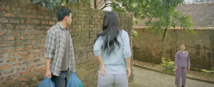 Lỡ hẹn với ngày xanh - Tập 31: Bà Thu Lê sốt ruột đòi tìm lại con gái ruột - Ảnh 1. Lỡ hẹn với ngày xanh - Tập 31: Bà Thu Lê sốt ruột đòi tìm lại con gái ruột - Ảnh 1.
