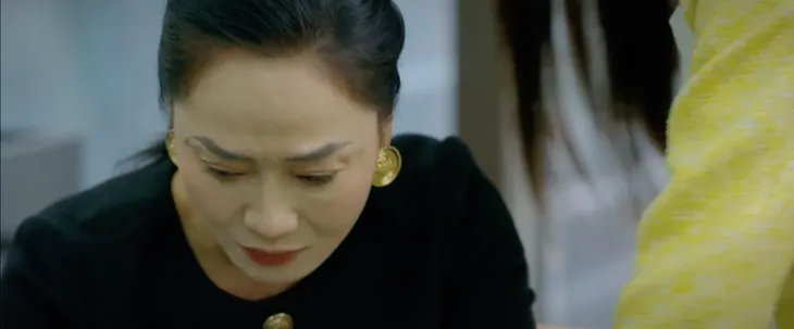 Lỡ hẹn với ngày xanh - Tập 31: Bà Thu Lê sốt ruột đòi tìm lại con gái ruột - Ảnh 13. Lỡ hẹn với ngày xanh - Tập 31: Bà Thu Lê sốt ruột đòi tìm lại con gái ruột - Ảnh 13.