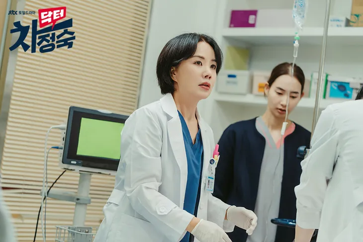 Những bộ phim bị “hắt hủi” tại Giải thưởng nghệ thuật Baeksang - Ảnh 4. Những bộ phim bị “hắt hủi” tại Giải thưởng nghệ thuật Baeksang - Ảnh 4.