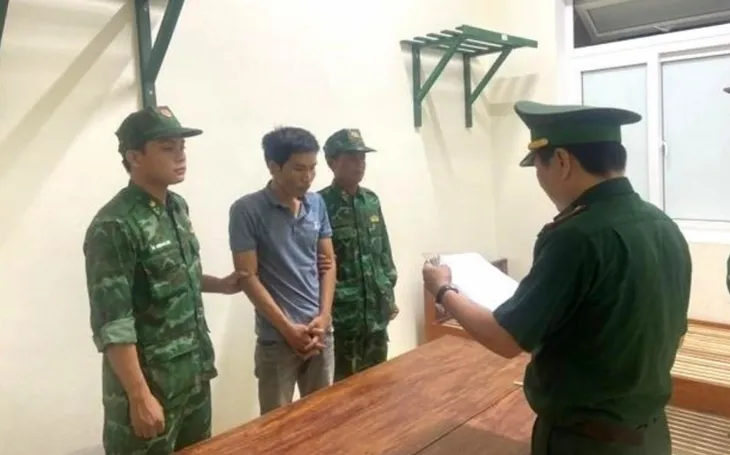 Triệt phá đường dây vận chuyển hơn 6000 viên ma túy tổng hợp - Ảnh 2. Triệt phá đường dây vận chuyển hơn 6000 viên ma túy tổng hợp - Ảnh 2.