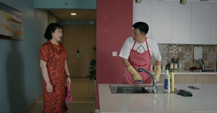 Những bà mẹ ấn tượng của phim giờ vàng - Ảnh 6. Những bà mẹ ấn tượng của phim giờ vàng - Ảnh 6.