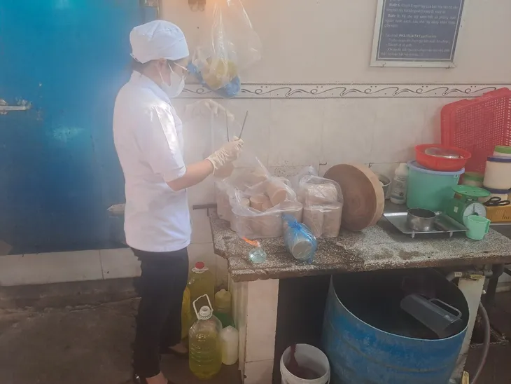 Bình Thuận: Làm rõ vụ hơn 50 du khách nghi bị ngộ độc tại một resort - Ảnh 2. Bình Thuận: Làm rõ vụ hơn 50 du khách nghi bị ngộ độc tại một resort - Ảnh 2.