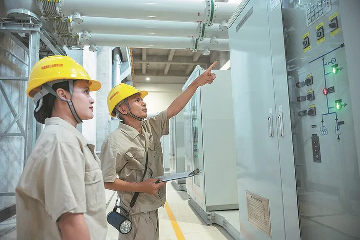 Thiếu điện do hạn hán, Lào kêu gọi triệt để tiết kiệm điện - Ảnh 1. Thiếu điện do hạn hán, Lào kêu gọi triệt để tiết kiệm điện - Ảnh 1.