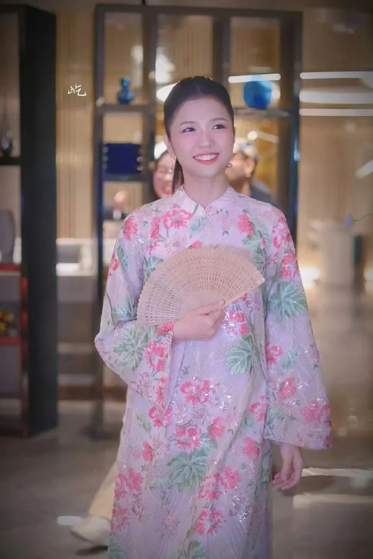 Phương Oanh khoe cặp sinh đôi trai gái - Ảnh 8. Phương Oanh khoe cặp sinh đôi trai gái - Ảnh 8.