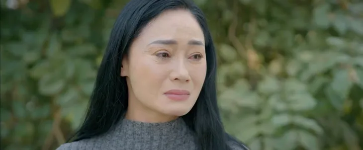 Lỡ hẹn với ngày xanh - Tập 39: Duyên bàng hoàng nghe bà Thu Lê tự nhận là mẹ ruột của mình - Ảnh 10. Lỡ hẹn với ngày xanh - Tập 39: Duyên bàng hoàng nghe bà Thu Lê tự nhận là mẹ ruột của mình - Ảnh 10.