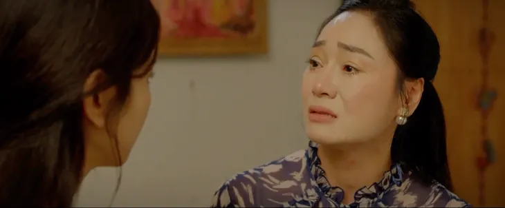 Lỡ hẹn với ngày xanh - Tập 39: Duyên bàng hoàng nghe bà Thu Lê tự nhận là mẹ ruột của mình - Ảnh 15. Lỡ hẹn với ngày xanh - Tập 39: Duyên bàng hoàng nghe bà Thu Lê tự nhận là mẹ ruột của mình - Ảnh 15.