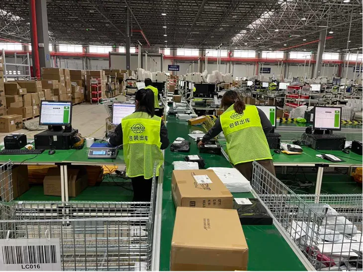 Trung Quốc nỗ lực ngăn chặn hàng hóa độc hại trên thương mại điện tử - Ảnh 1. Trung Quốc nỗ lực ngăn chặn hàng hóa độc hại trên thương mại điện tử - Ảnh 1.
