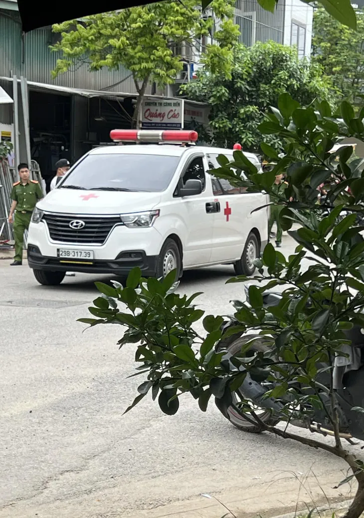 Nữ sinh viên tử vong sau khi nhảy từ tầng cao khu nhà trọ xuống đất - Ảnh 1. Nữ sinh viên tử vong sau khi nhảy từ tầng cao khu nhà trọ xuống đất - Ảnh 1.