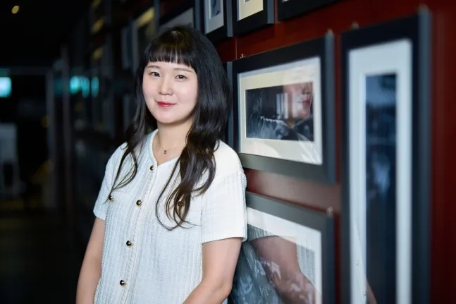 Phim Hàn tiếp tục phơi bày mặt tối của mạng xã hội - Ảnh 2. Phim Hàn tiếp tục phơi bày mặt tối của mạng xã hội - Ảnh 2.