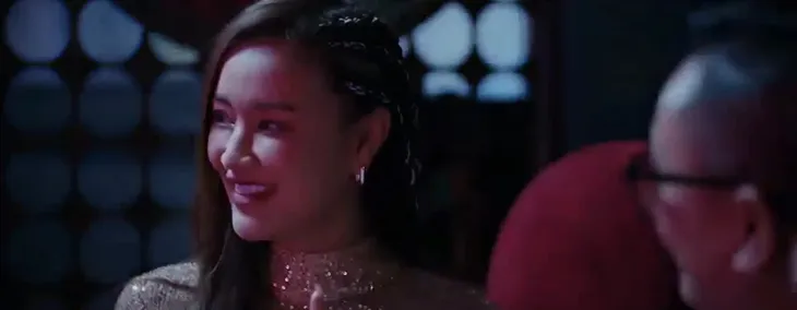 Mình yêu nhau, bình yên thôi - Tập 54: Quân mắt tròn mắt dẹt chứng kiến tài năng của bà chị cực phẩm - Ảnh 2. Mình yêu nhau, bình yên thôi - Tập 54: Quân mắt tròn mắt dẹt chứng kiến tài năng của bà chị cực phẩm - Ảnh 2.