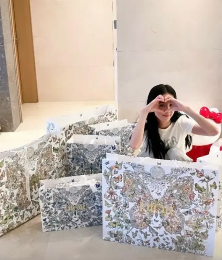 Rộ tin nhà mới của Jisoo (BLACKPINK) nằm ở khu đắt đỏ nhất Hàn Quốc - Ảnh 1. Rộ tin nhà mới của Jisoo (BLACKPINK) nằm ở khu đắt đỏ nhất Hàn Quốc - Ảnh 1.