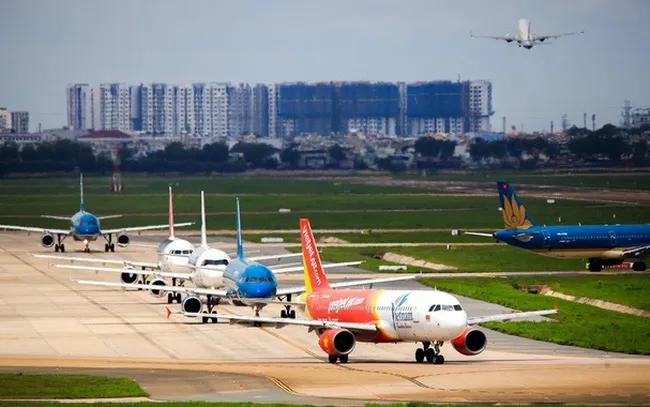 Giá vé máy bay hạ nhiệt ? - Ảnh 2. Giá vé máy bay hạ nhiệt ? - Ảnh 2.