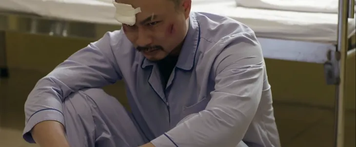 Người một nhà - Tập 16: Bà Thư suýt ăn đòn vì không hoàn thành nhiệm vụ chồng giao, ông Đông kiện ngược lại Trí - Ảnh 5. Người một nhà - Tập 16: Bà Thư suýt ăn đòn vì không hoàn thành nhiệm vụ chồng giao, ông Đông kiện ngược lại Trí - Ảnh 5.