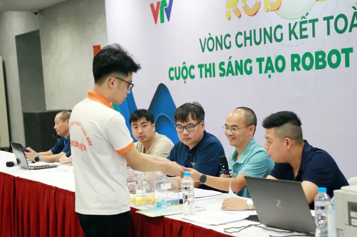 64 đội tuyển tham gia vòng sơ tuyển Robocon Việt Nam 2024 - Ảnh 15. 64 đội tuyển tham gia vòng sơ tuyển Robocon Việt Nam 2024 - Ảnh 15.