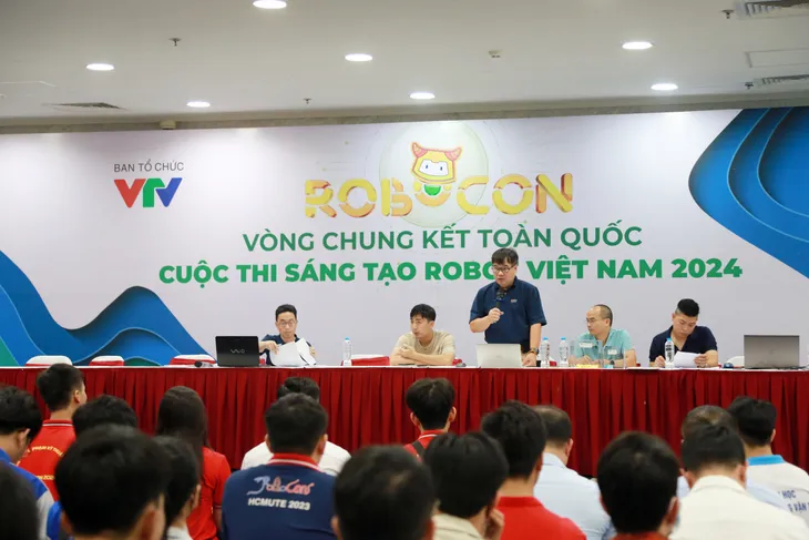64 đội tuyển tham gia vòng sơ tuyển Robocon Việt Nam 2024 - Ảnh 1. 64 đội tuyển tham gia vòng sơ tuyển Robocon Việt Nam 2024 - Ảnh 1.