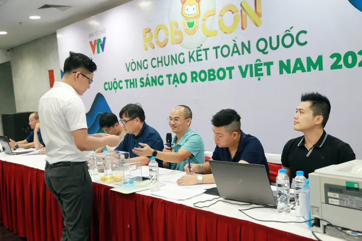 64 đội tuyển tham gia vòng sơ tuyển Robocon Việt Nam 2024 - Ảnh 8. 64 đội tuyển tham gia vòng sơ tuyển Robocon Việt Nam 2024 - Ảnh 8.